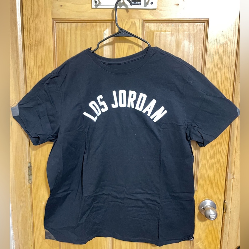 Used Jordan tshirt